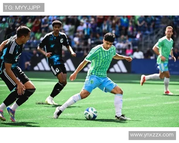 温哥华白帽与西雅图海的激烈对决展现足球魅力与团队精神 温哥华白帽与西雅图海的激烈对决展现足球魅力与团队精神